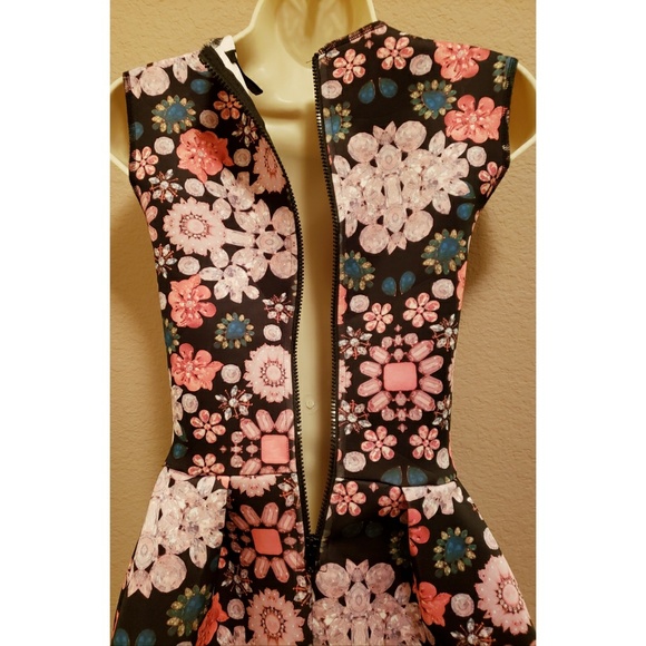 H&M Sleeveless Gemstone Print Dress - Picture 7 of 8